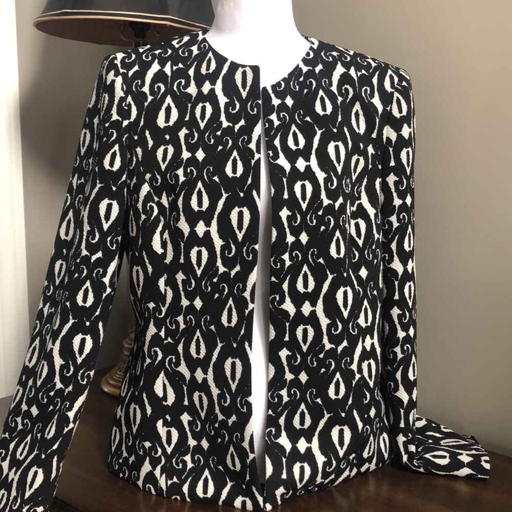 Kasper Black and White Patterned Open Front Blazer